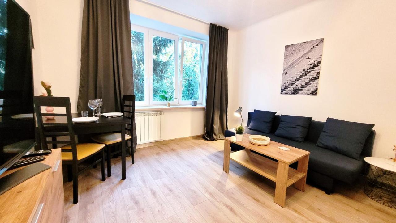Great Life - Apartment Next To Metro Station 华沙 外观 照片
